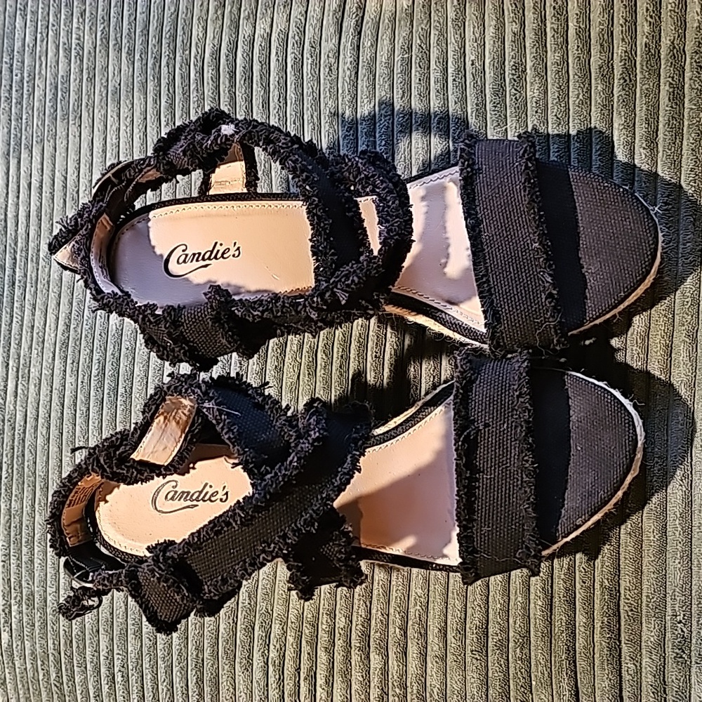 Candie's Camimi black wedge Jean material size 10 - Picture 3 of 9